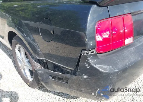 2008 Ford Mustang V6 Deluxe/V6 Premium from USA, damaged, VIN 1ZVHT80N285196801